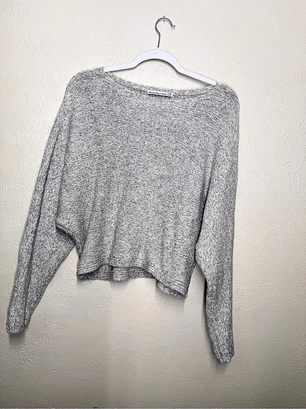 Abercrombie & Fitch Gray Knit Sweater Size S/M Like New